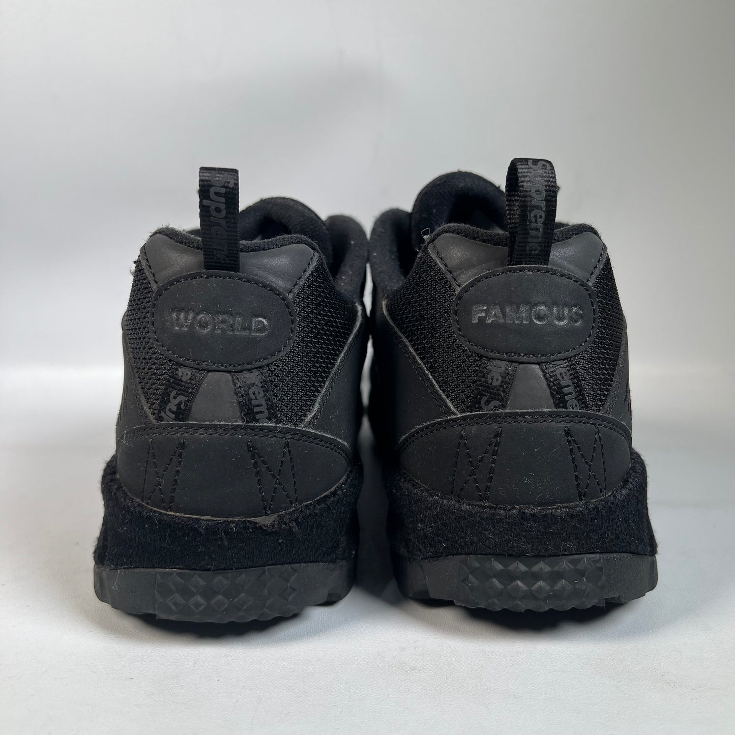 Nike Air Humara 17 Supreme Black (2017) Size 10.5 USED s22098