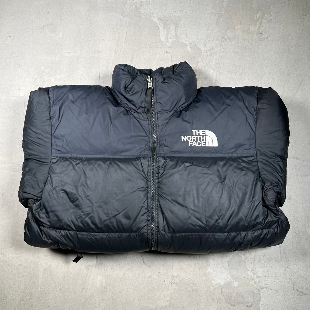 North Face Black 700 Jacket Size Medium USED v20303