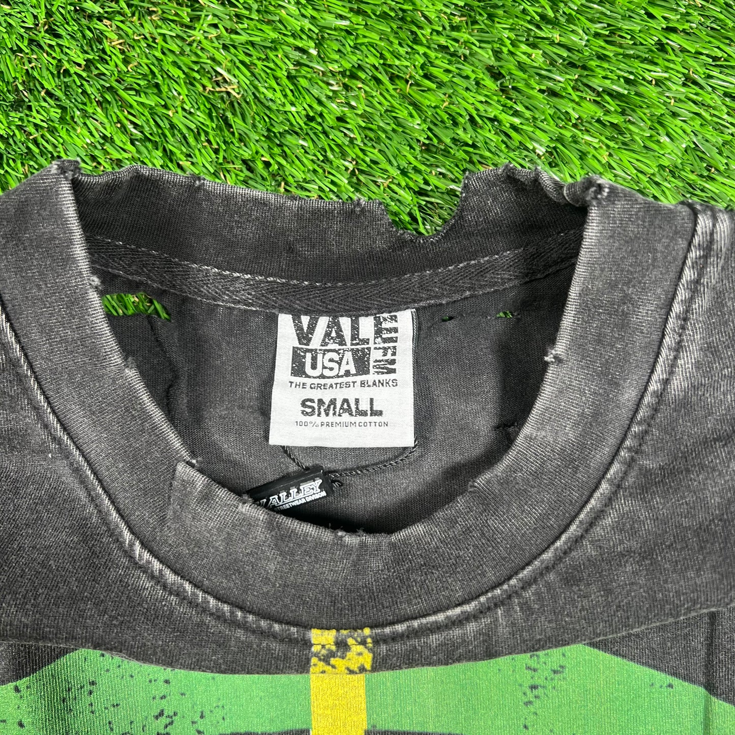 Vale Black Public Enemy Tee Size Small NEW x16602