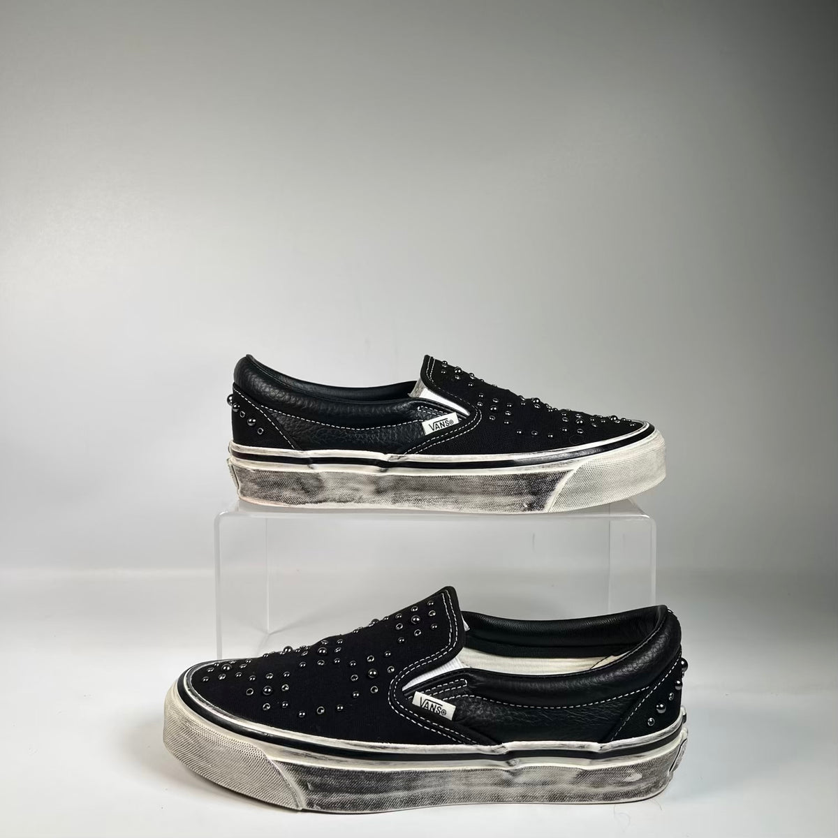 Vans LX Classic Slip On 98 Pearlized Pack Blackout (2026) Size 7.5 USED s23452