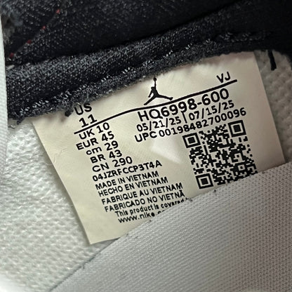 Jordan 1 Low Chicago (2025) Size 11 USED s22204