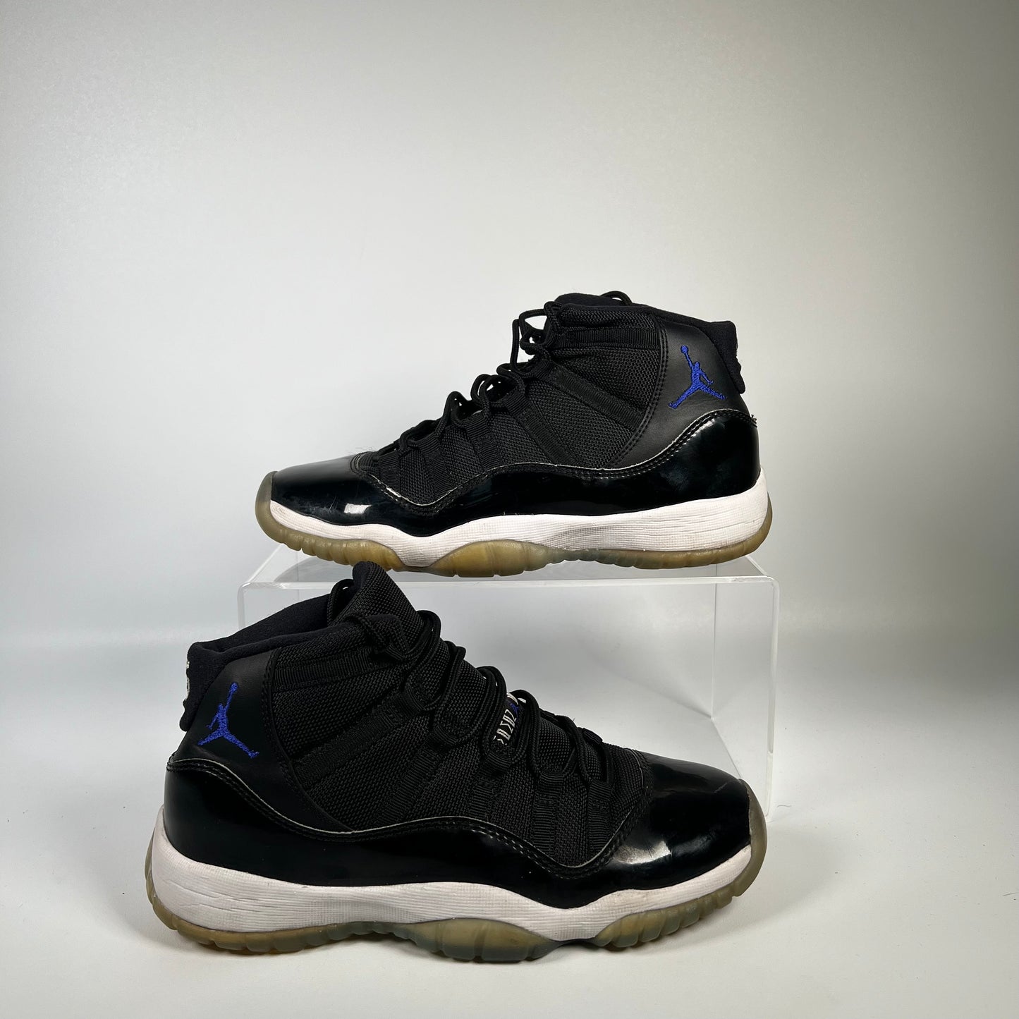Jordan 11 Space Jam (2016) Size 5.5y USED s17808