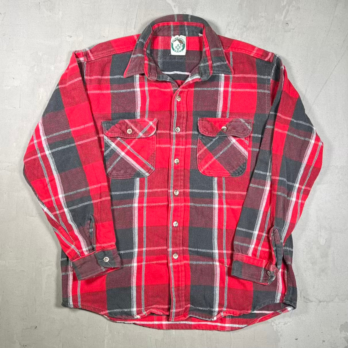 1990s Appalachian Trail Red Flannel Size Large USED v20419
