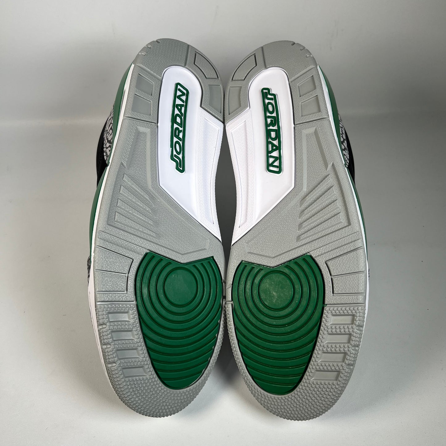 Jordan 3 Pine Green (2021) Size 13 NEW s21774