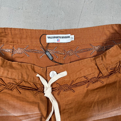 Vale Barbed Wire Embroidered Brown Shorts Size 32 NEW x17335