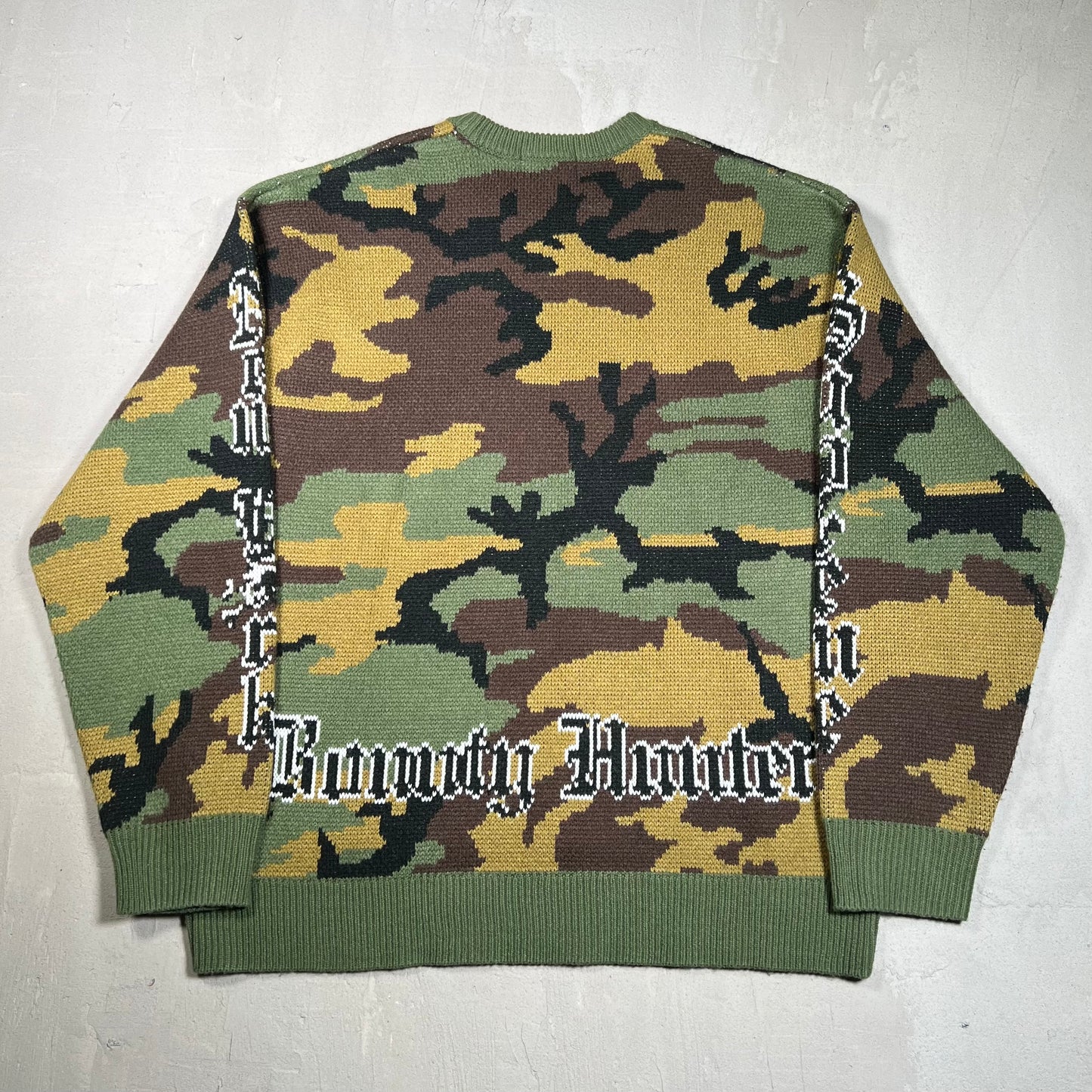 Supreme Bounty Hunter Sweater Woodland Camo (2023) Size Large USED x17098