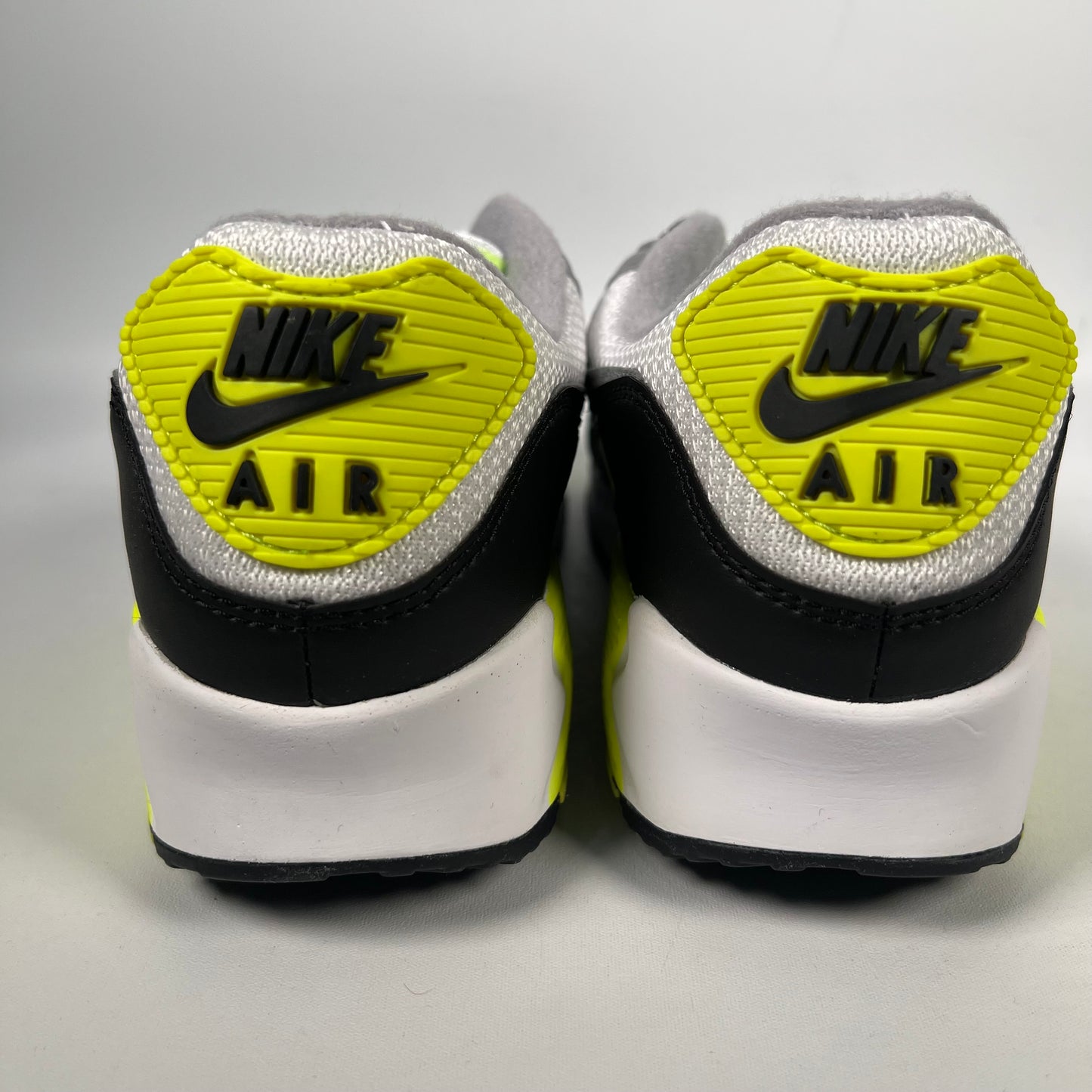 Nike Air Max 90 Volt (2020) Size 8.5 NEW s20801