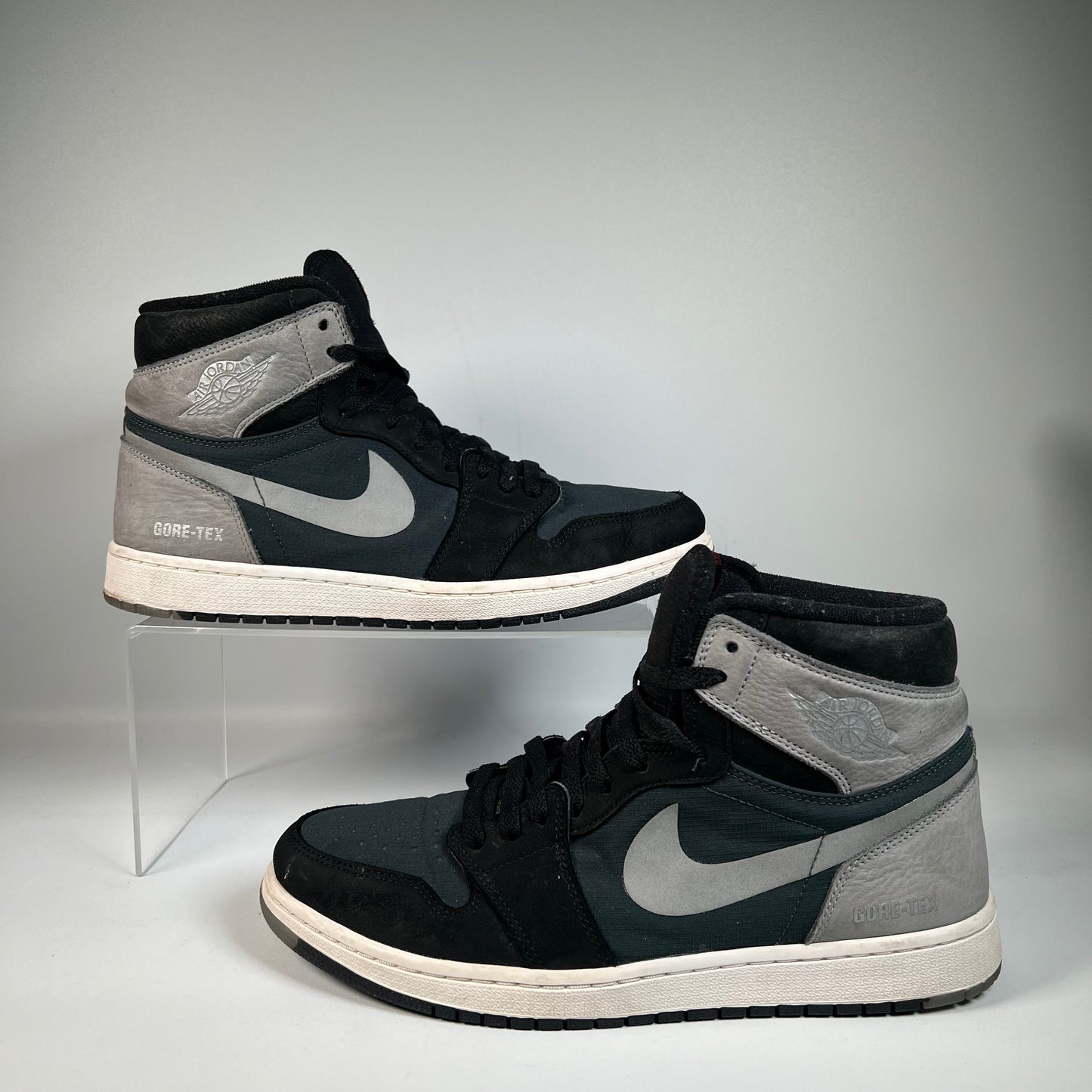 Jordan 1 Gore Tex Black Practicle Grey (2021) Size 11 USED s22058