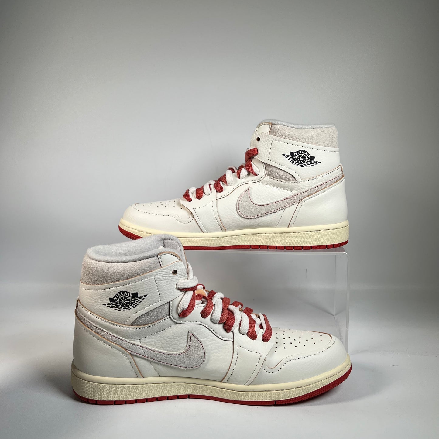Jordan1 High Rare Sail Cinnabar (2025) Size 8.5M/10W s22214