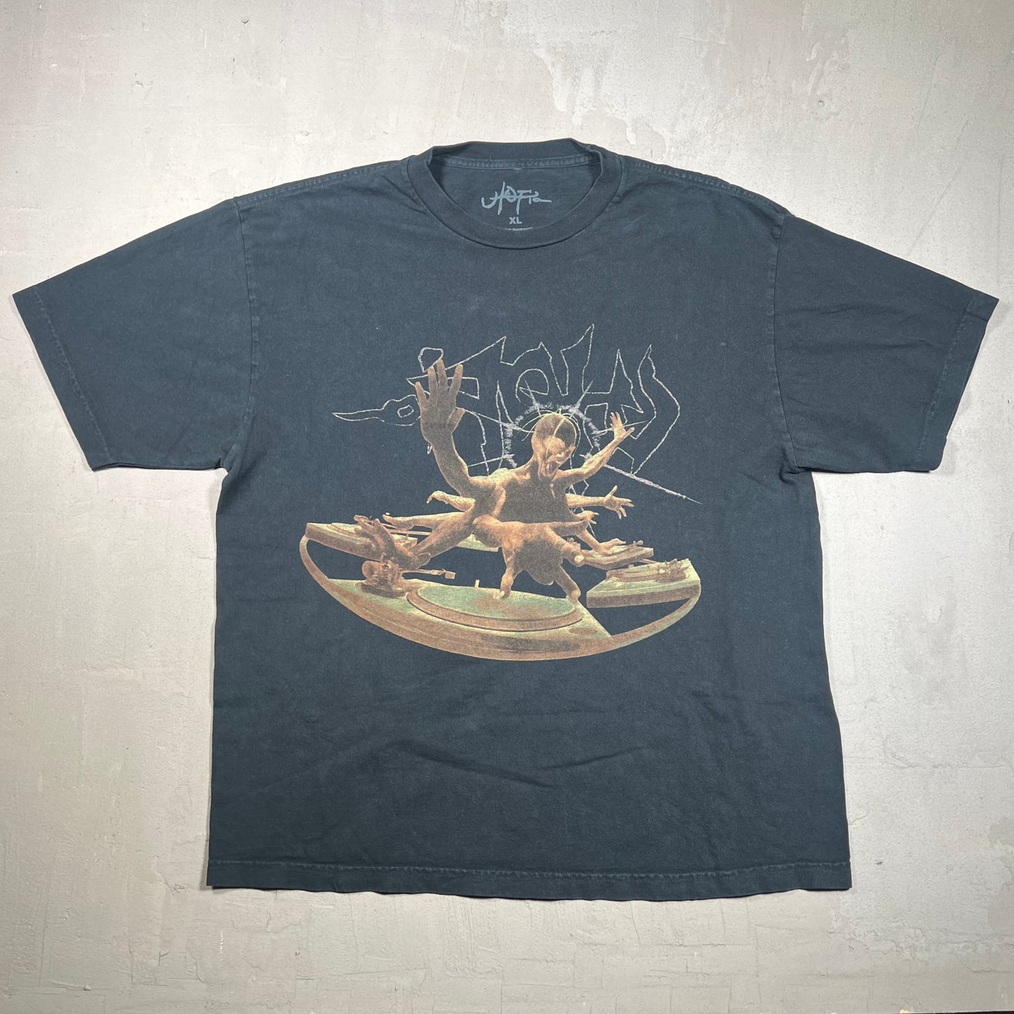 Travis Scott Utopia "Roofshaker" Black Tee Size XL USED x17353