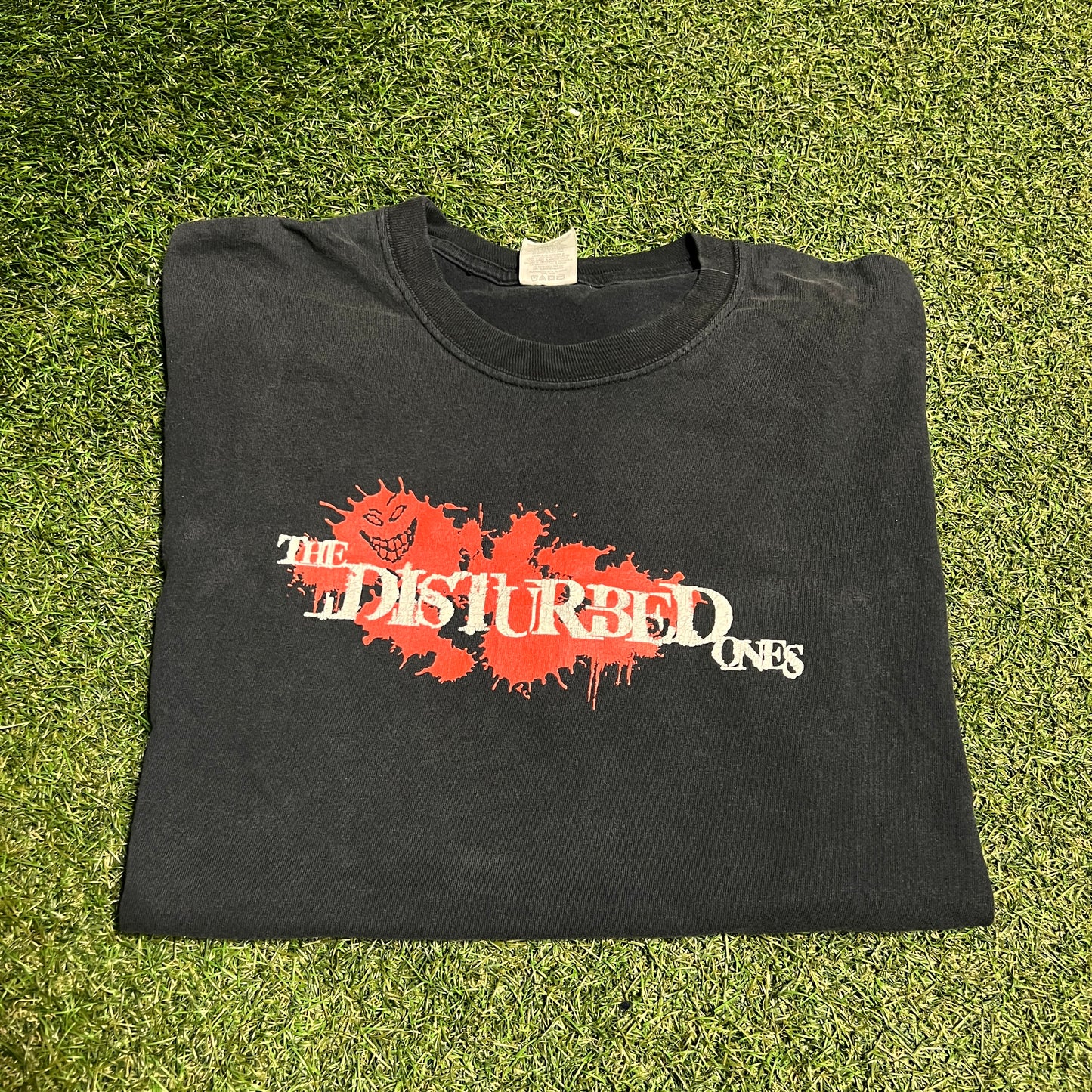 Y2K Disturbed "The Disturbed Ones" Black Tee Size XL USED v16096