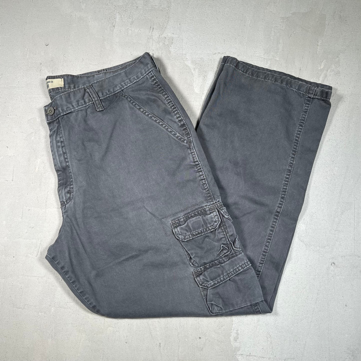 Wrangers Dark Grey Cargo Pants Size 38x32 USED v19472