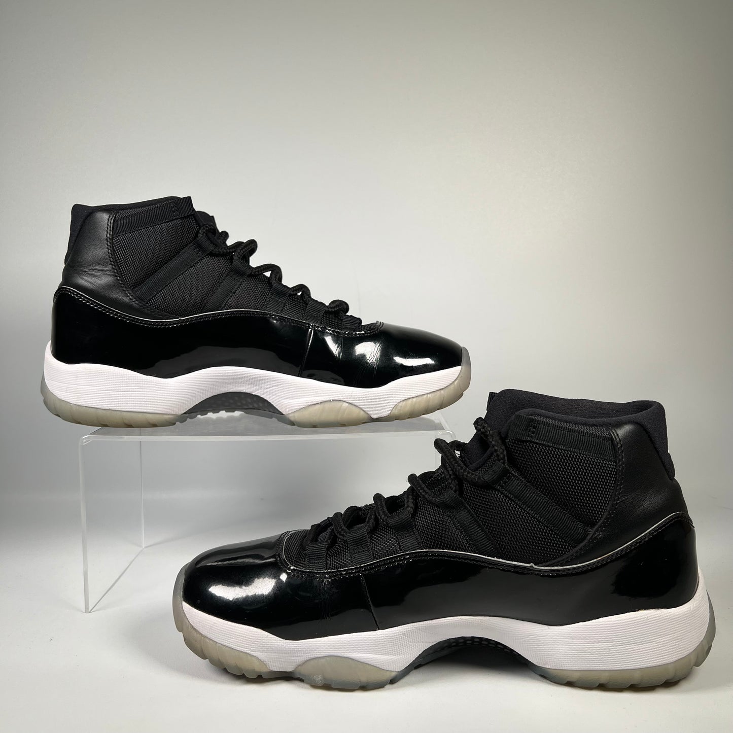 Jordan 11 Space Jam (2016) Size 11.5 USED s19708