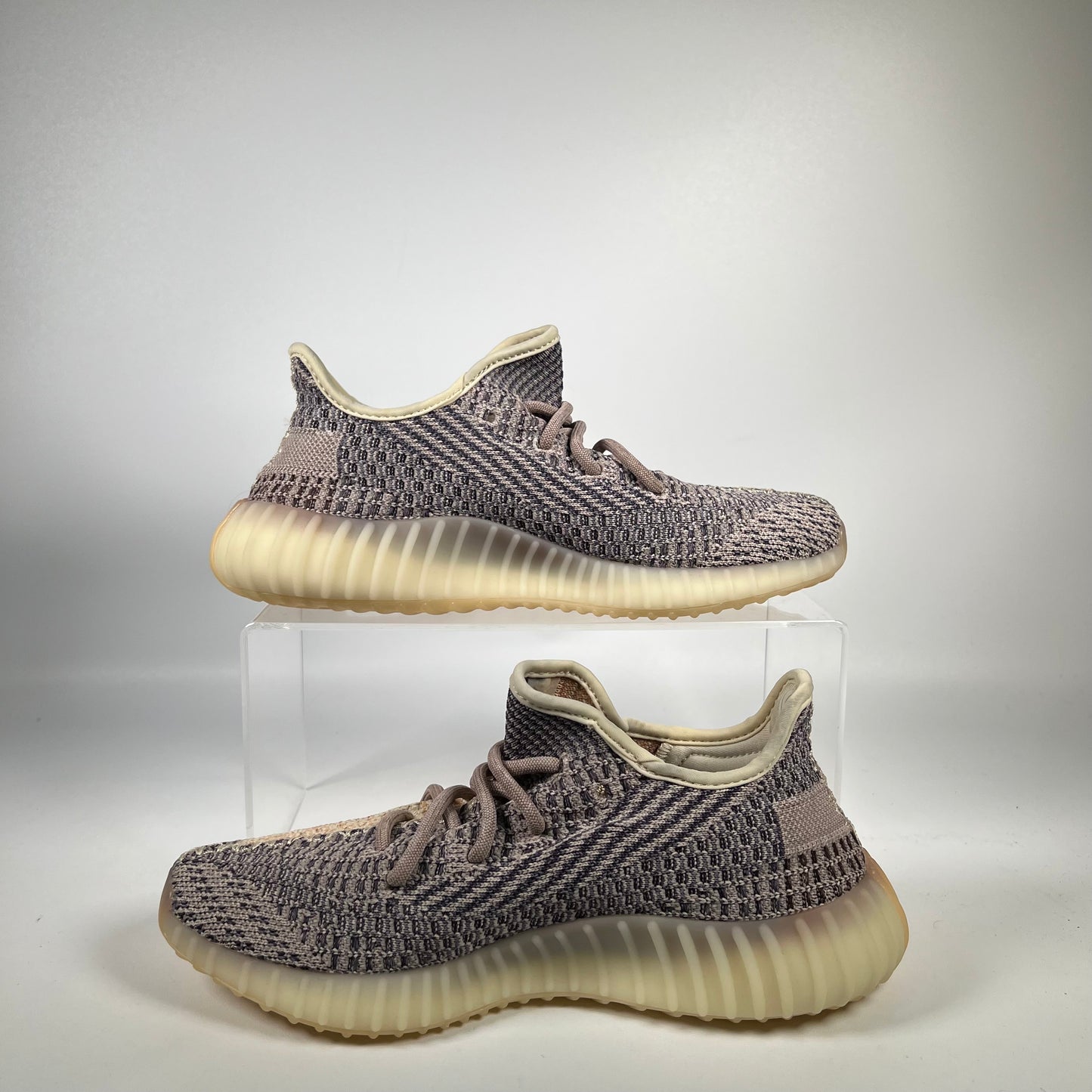 Yeezy Boost 350v2 Ash Pearl (2021) Size 6.5 USED s18883