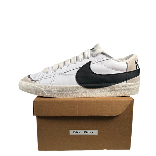Nike Blazer Low Jumbo White Black (2022) Size 10.5M/12W USED s18506