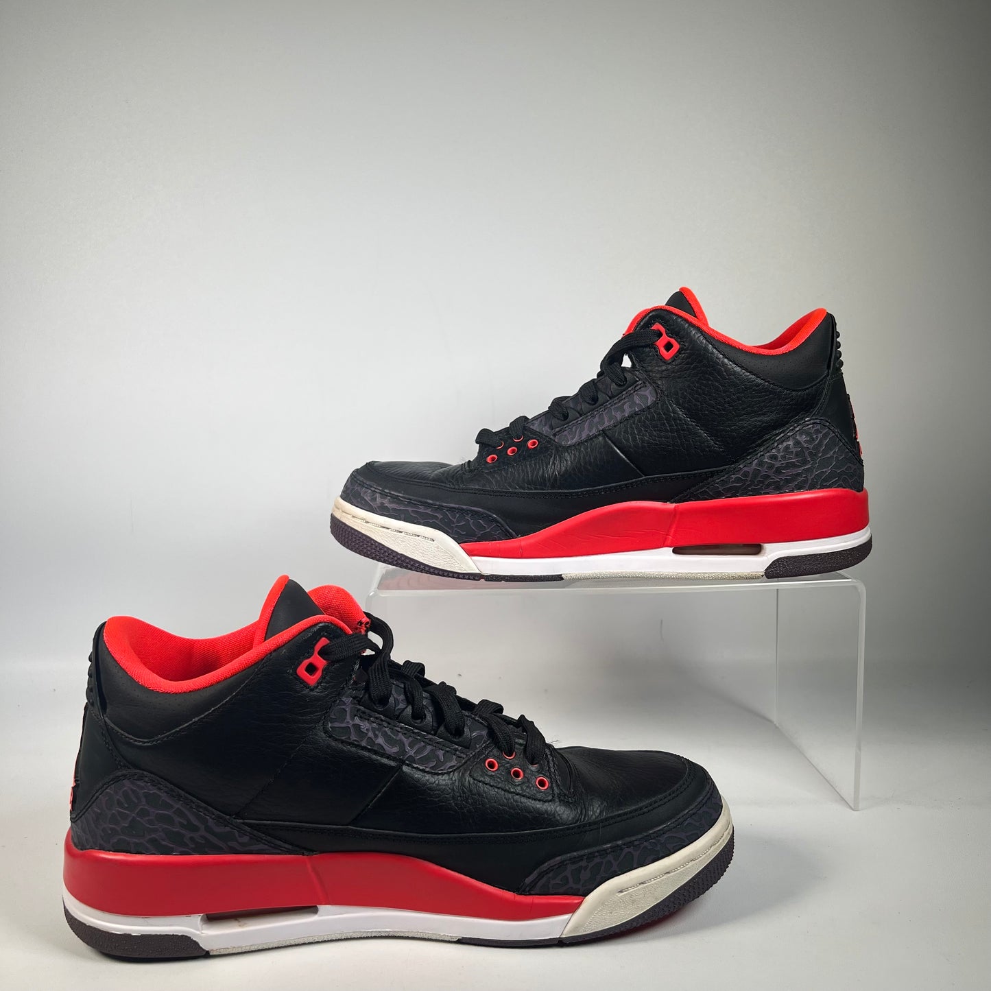 Jordan 3 Crimson (2013) Size 9 USED s22456