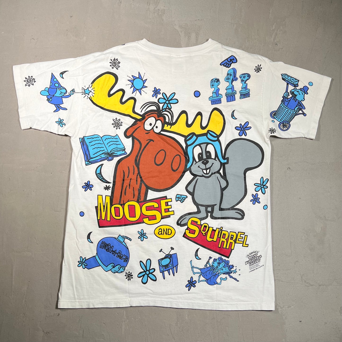 1993 The adventures of Rocky and Bullwinkle and Friends Moose and Squirrel AOP tee wild oats tag Size Large USED v12149