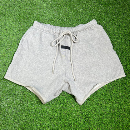 Fear of God FOG Essentials Grey Sweat Shorts Size Medium USED x14313