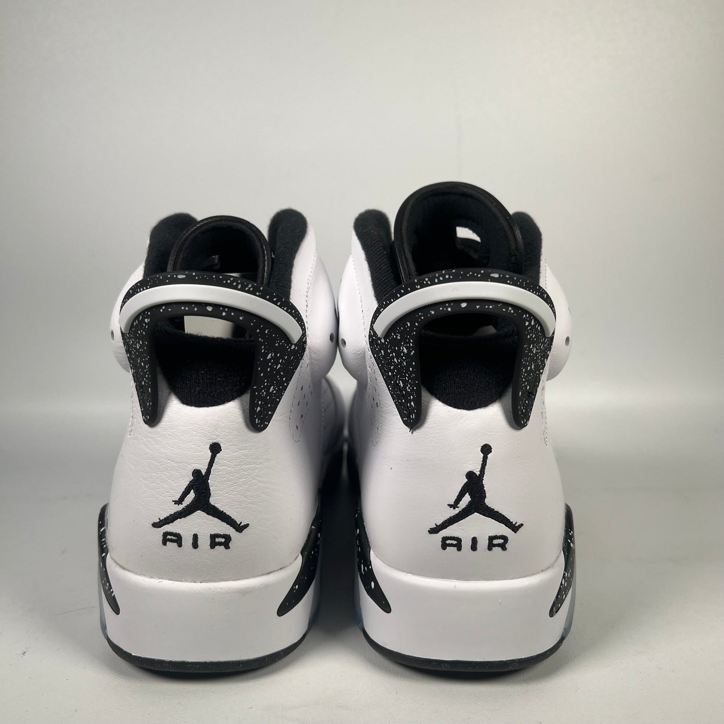 Jordan 6 Reverse Oreo (2024) Size 8.5 NEW s19978