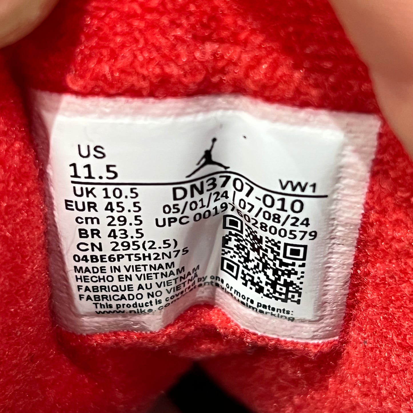 Jordan 3 Black Cement (2024) Size 11.5 NEW s18863