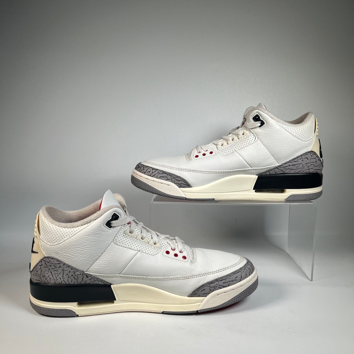 Jordan 3 White Cement Reimagined (2023) Size 11 USED s22070