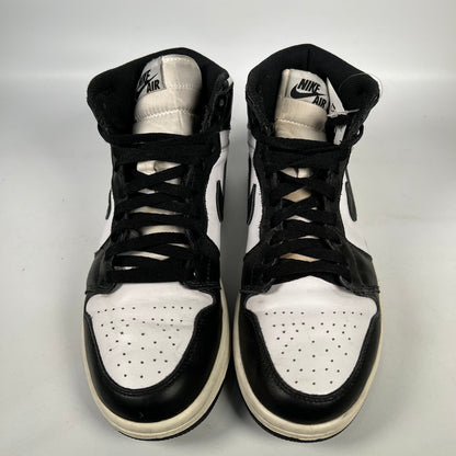 Air Jordan 1 Black White 2014 Size 8 USED s4622