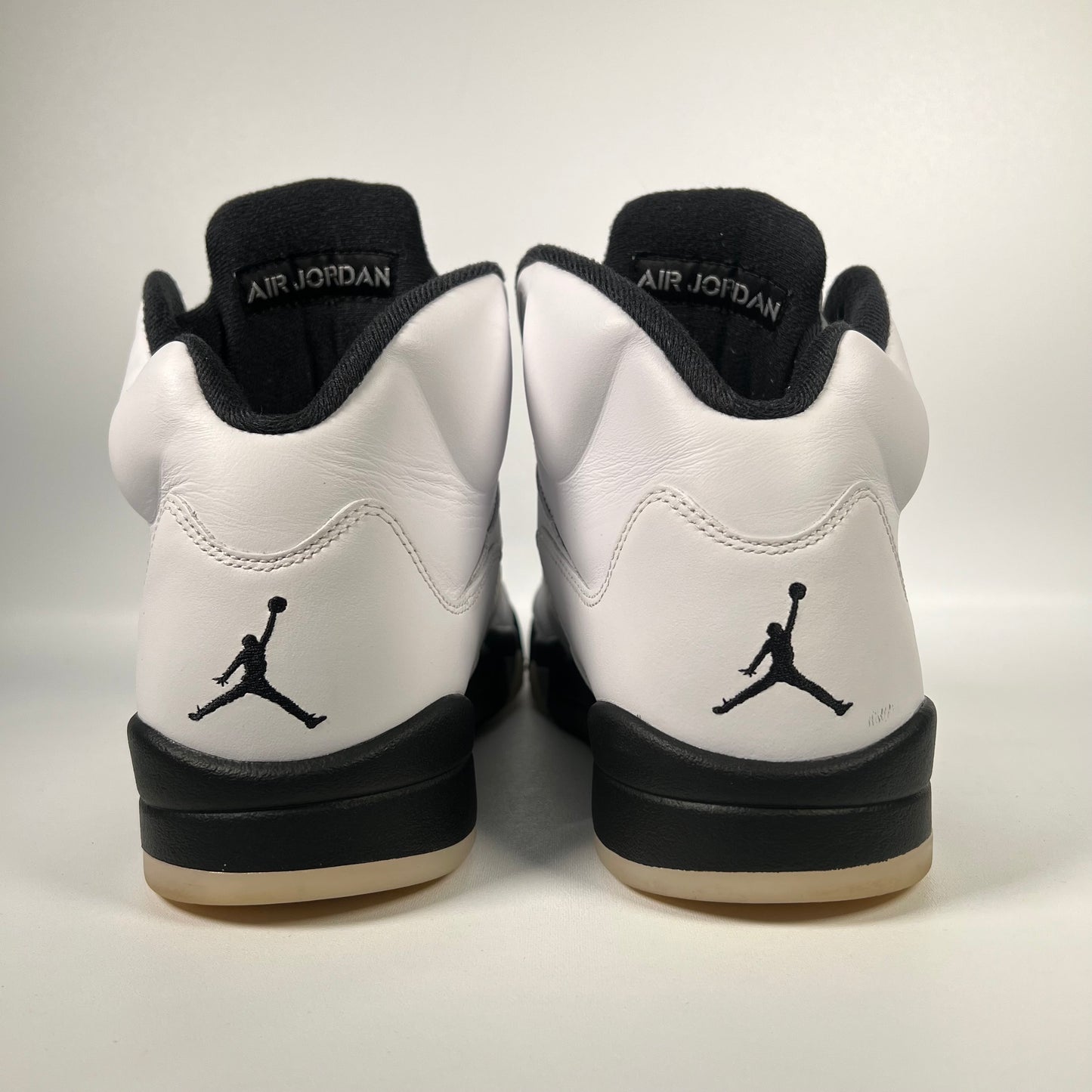 Jordan 5 Reverse Metallic (2024) Size 11.5 USED S17996