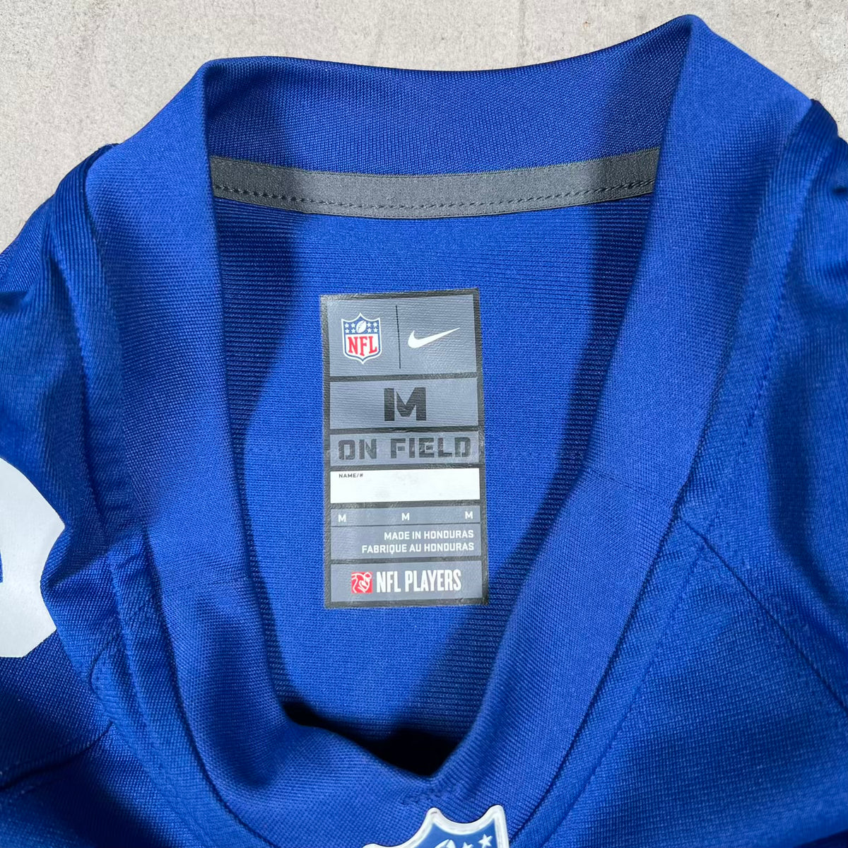 New York Giants Victor Cruz Jersey Size Medium USED v20124