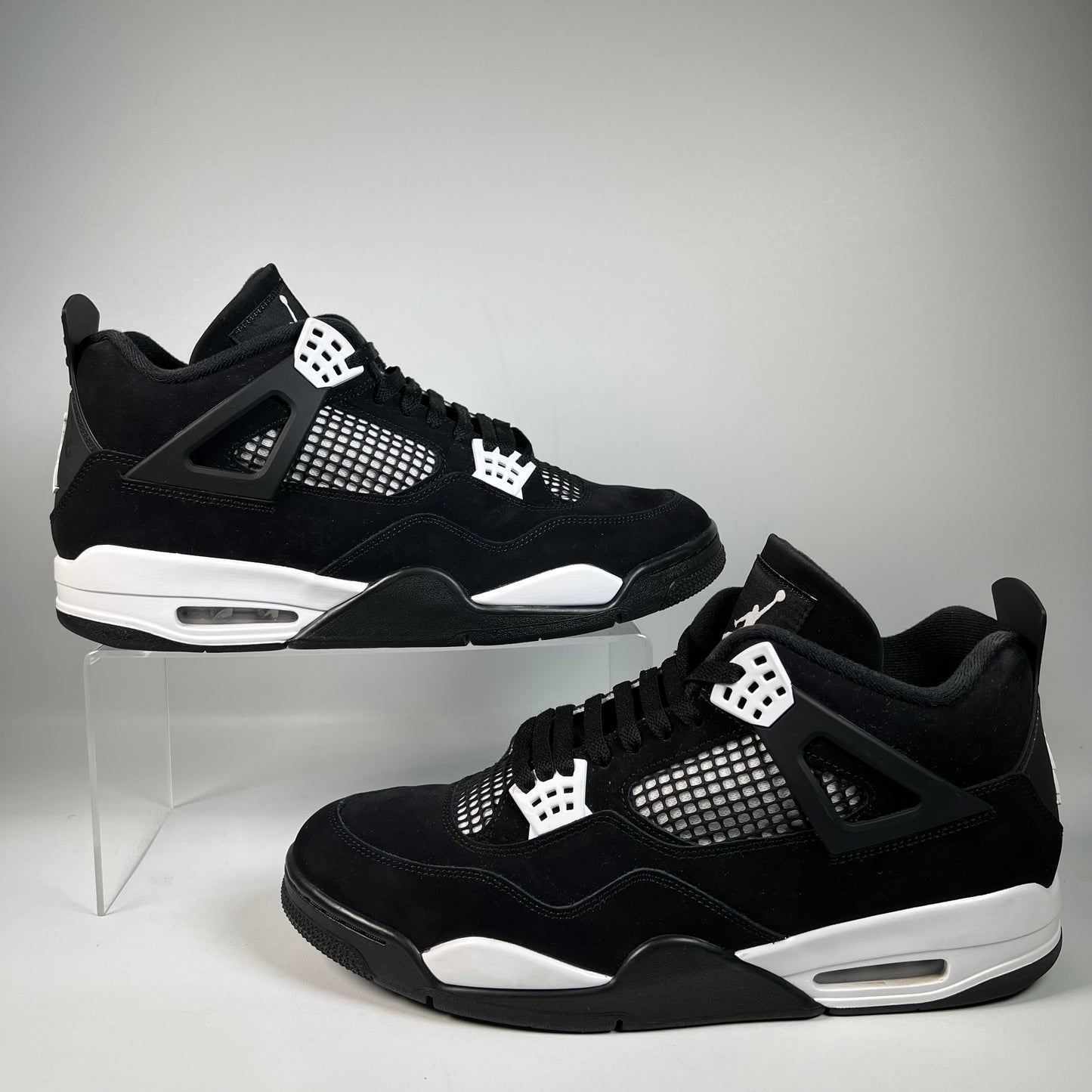 Jordan 4 White Thunder (2024) Size 13 USED s22329