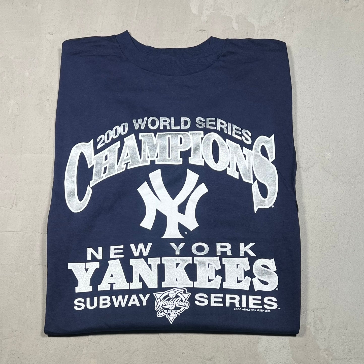 2000 New York Yankees Navy World Series Tee Size Large NEW v19273
