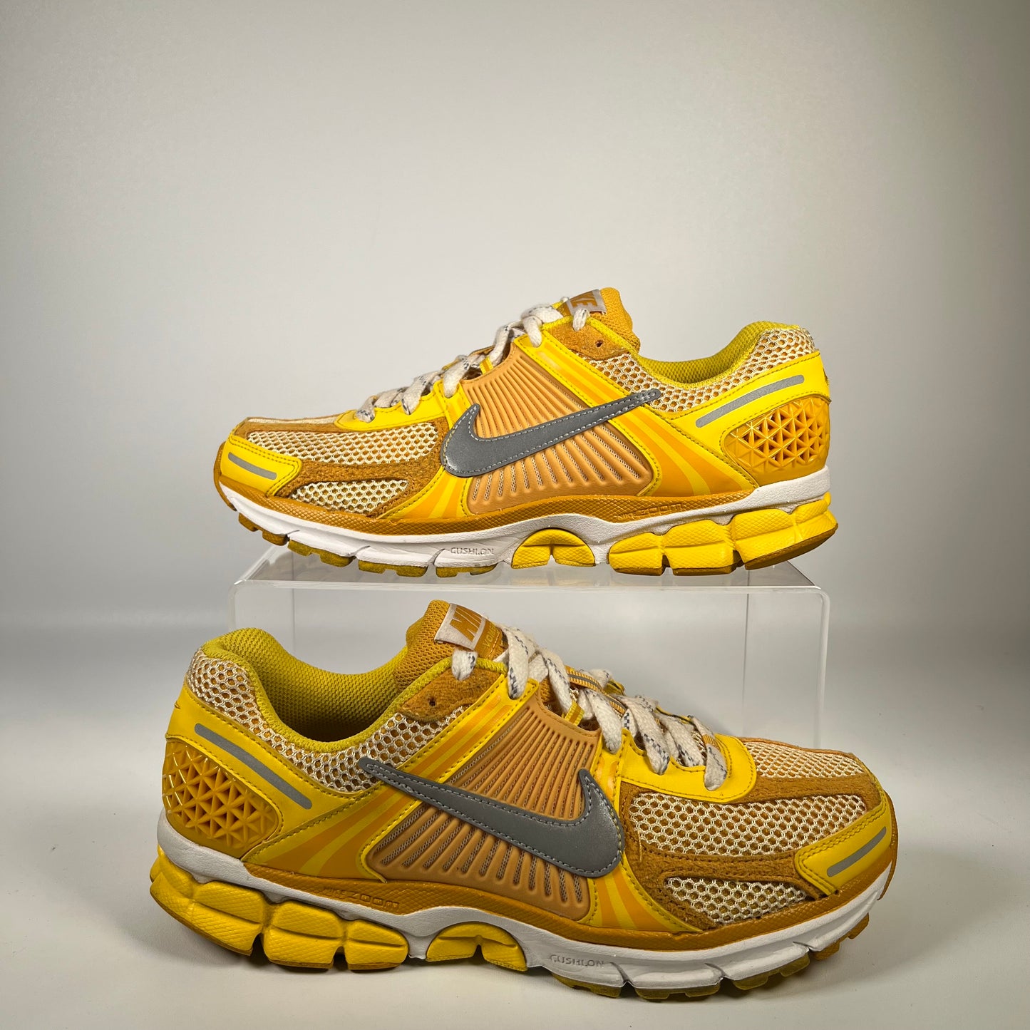 Nike Vomero 5 Yellow Ochre (2023) Size 9 USED s18727