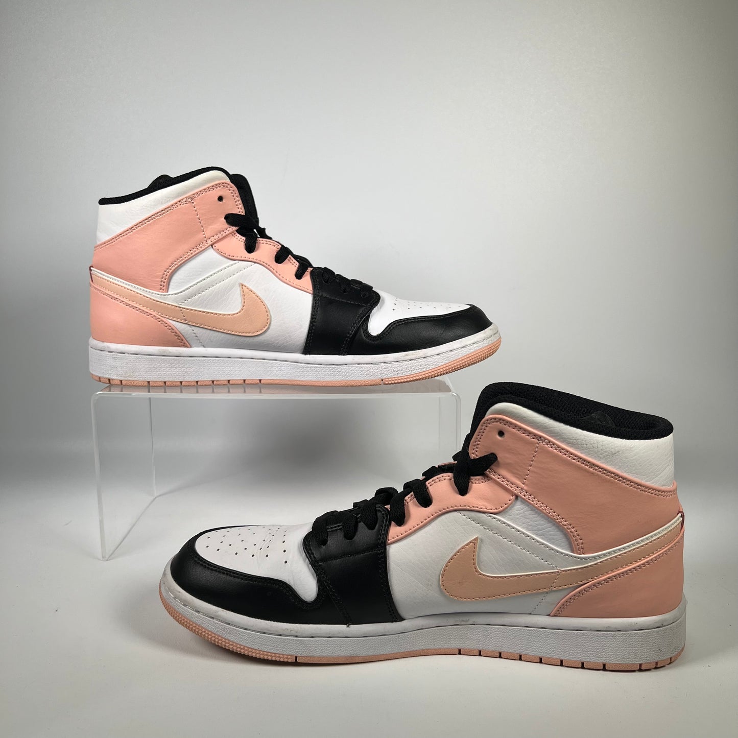 Jordan 1 Mid Arctic Orange Black Toe (2021) Size 11 USED s18633