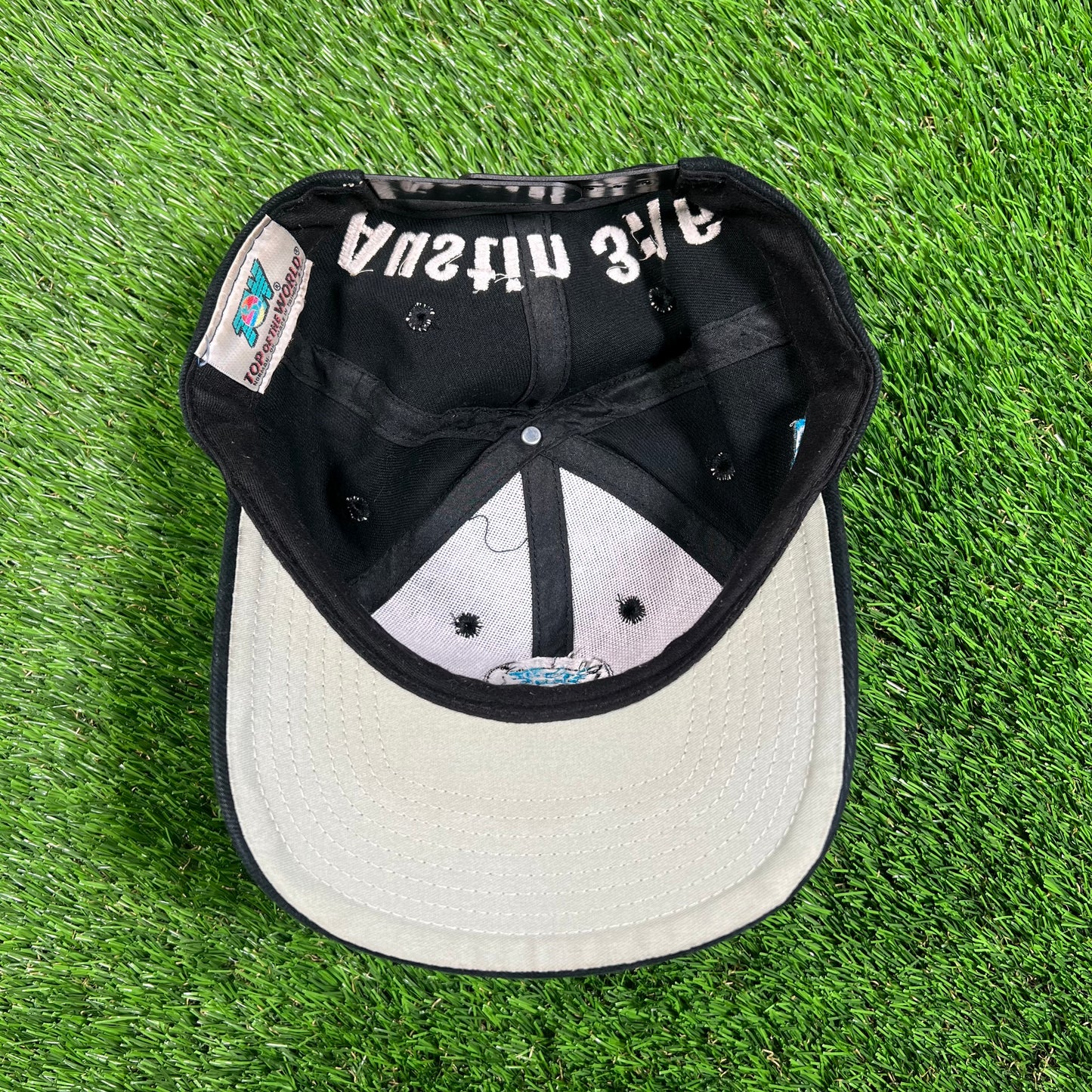 1990s Stone Cold Steven Austin WWF Black Snapback USED v18091