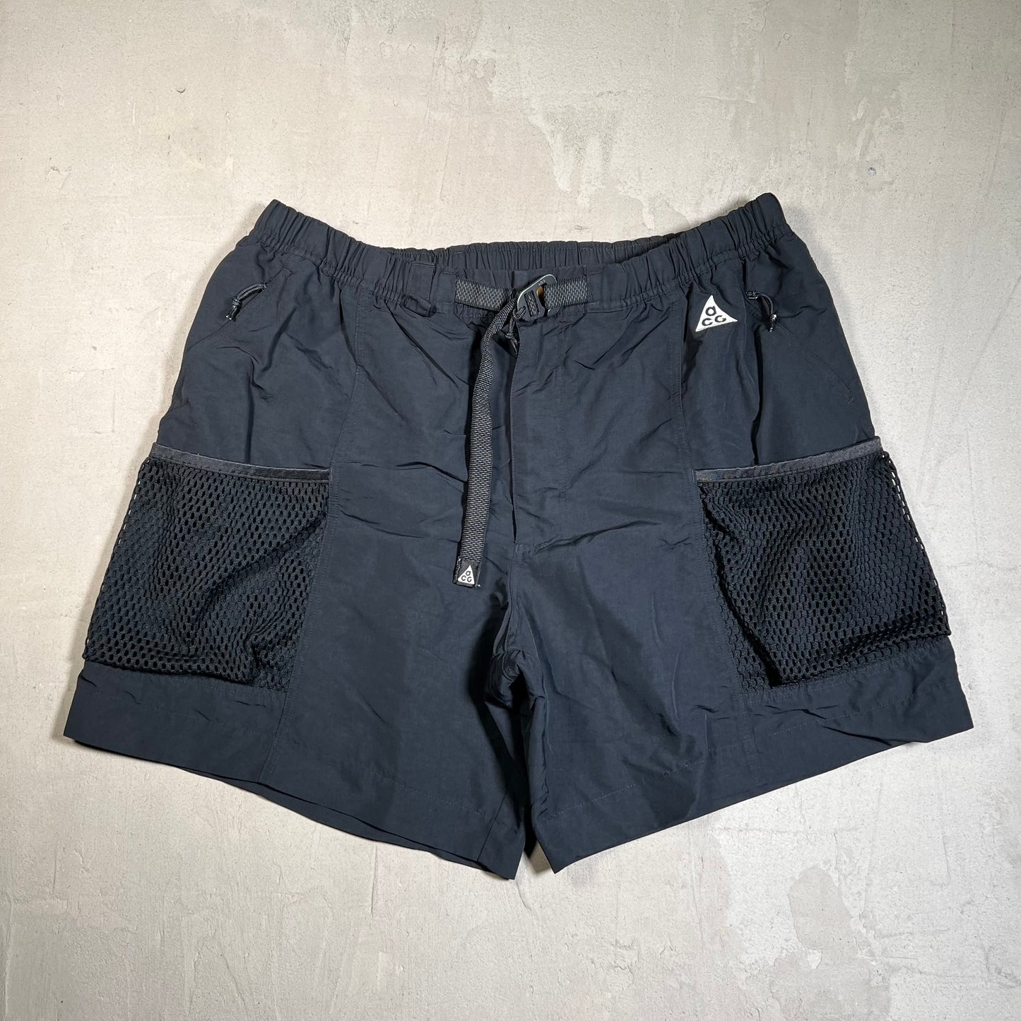Nike ACG Black Summit Cargo Shorts Size XL USED x17642