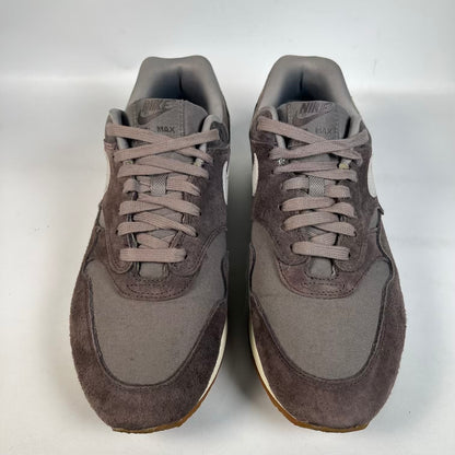 Nike Air Max 1 Crepe Soft Grey (2023) Size 9 USED s23253