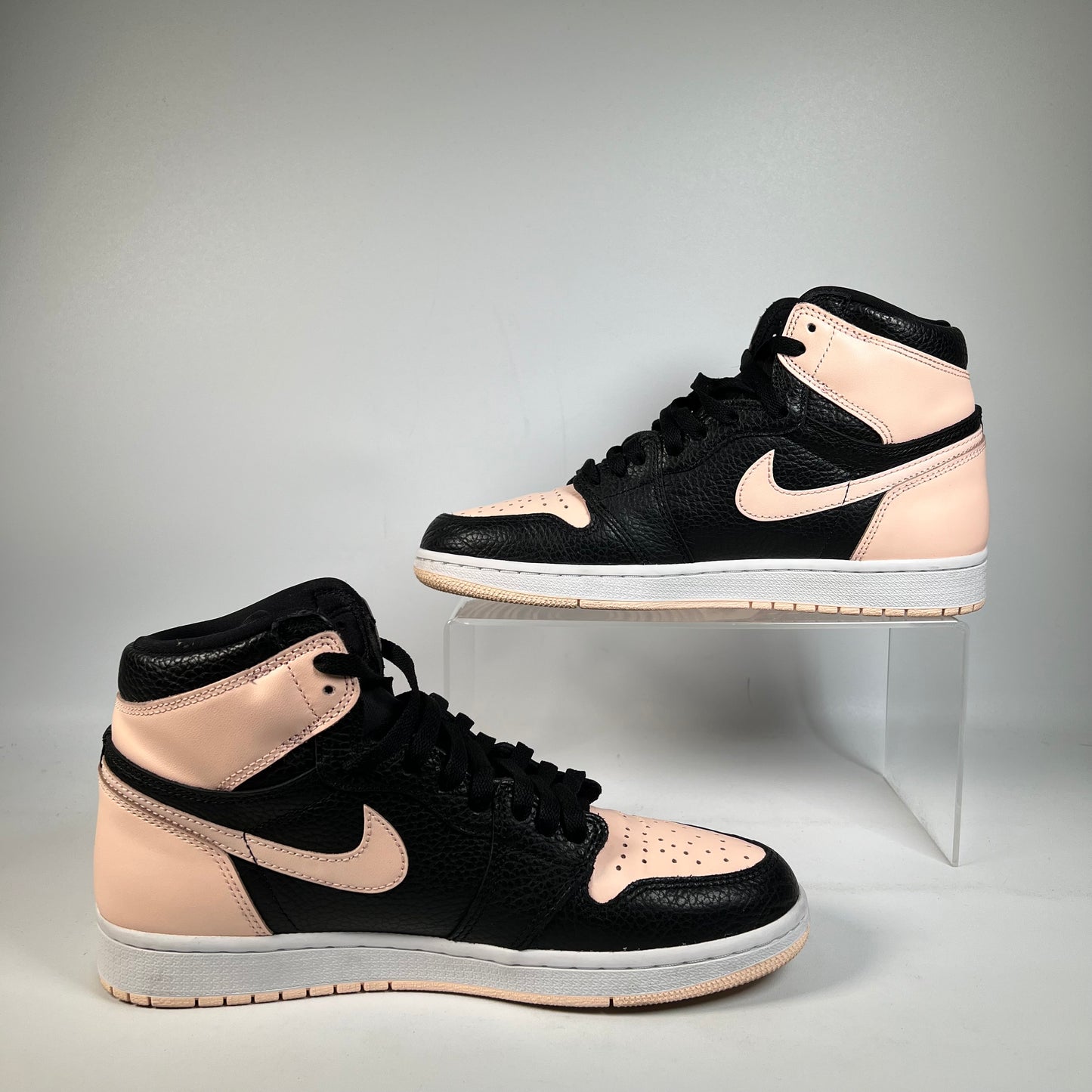 Jordan 1 High Black Crimson Tint (2019) Size 9.5 USED s21942