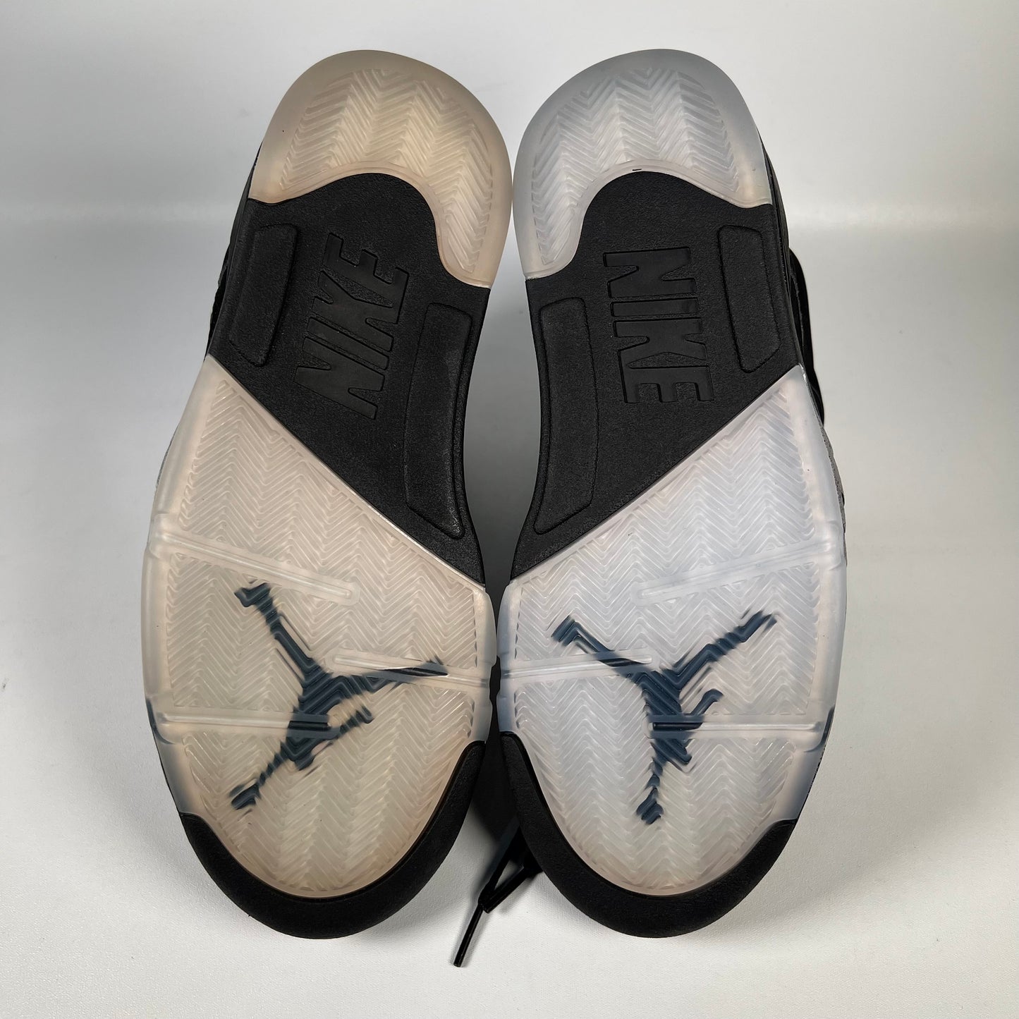 Jordan 5 Black Metallic (2016) Size 7.5 NEW s19198