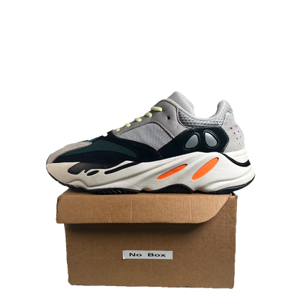 Yeezy 700 Wave Runner (2018) Size 10 USED s22755