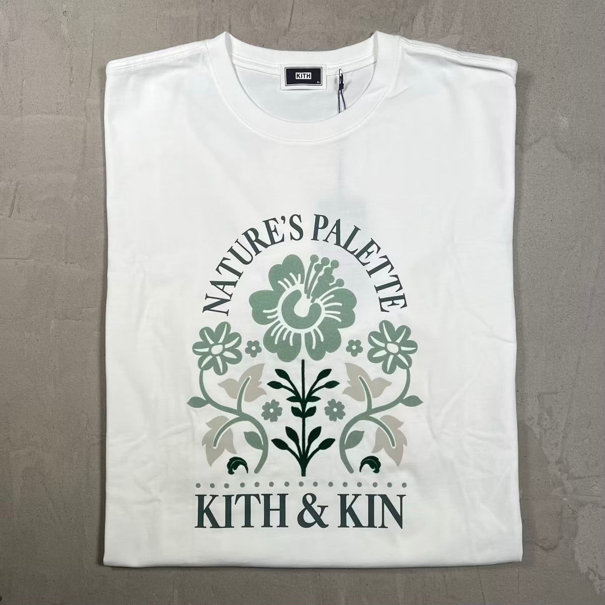 Kith & Kin Nature's Palette Tee White Size XL NEW x18906