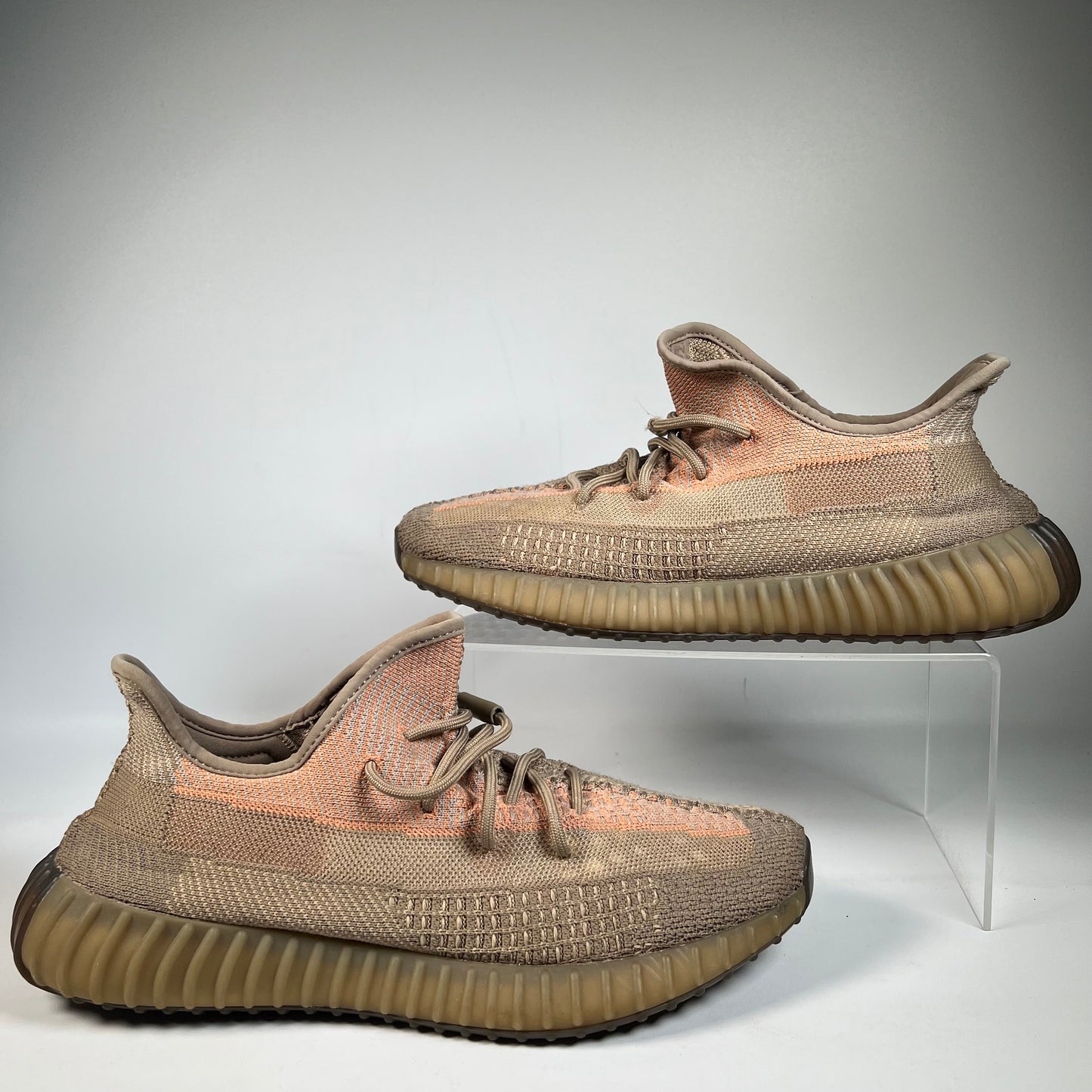 Yeezy 350v2 Sand Taupe (2020) Size 12 USED s22298