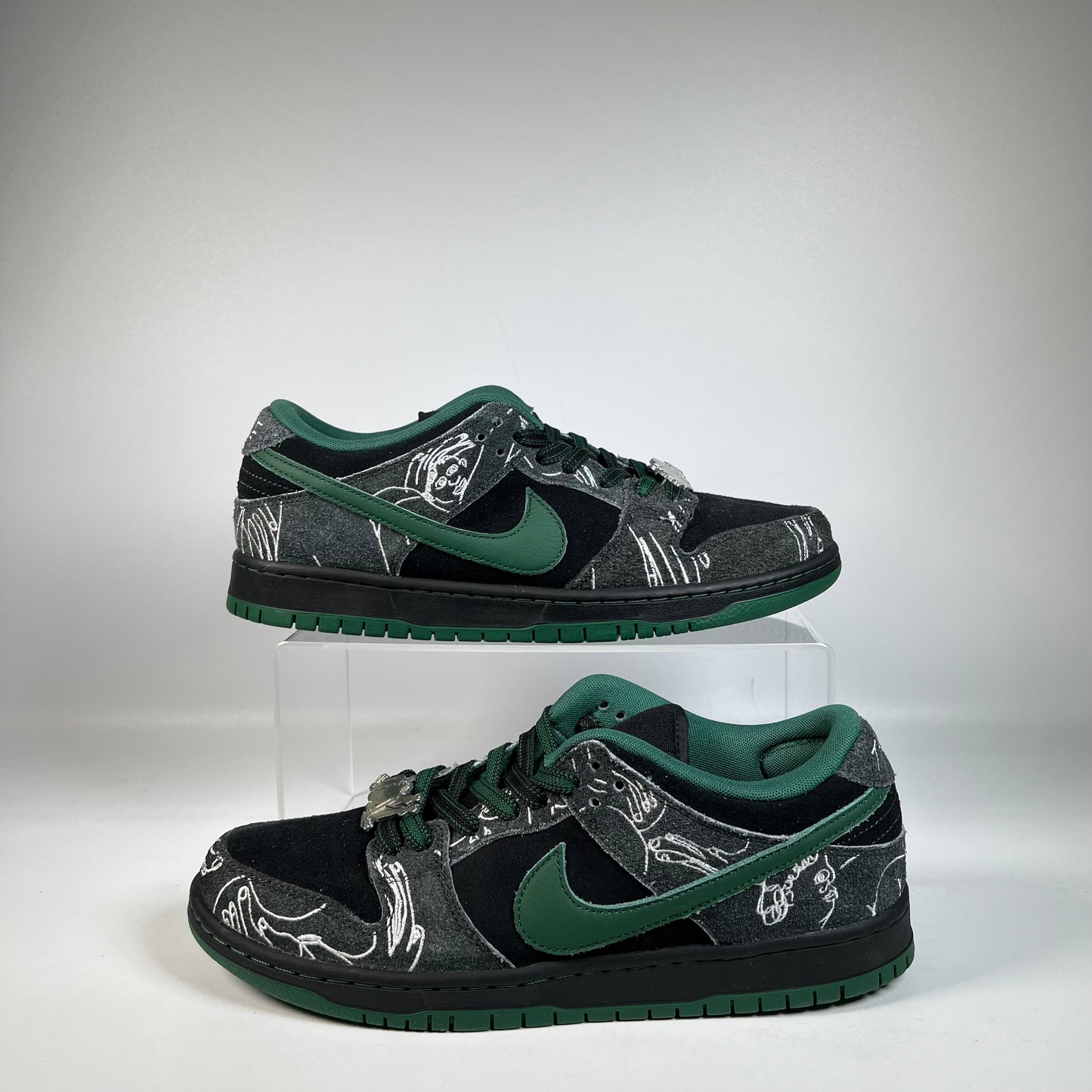 Nike SB Dunk Low There Skateboards (2024) Size 10 USED s21882