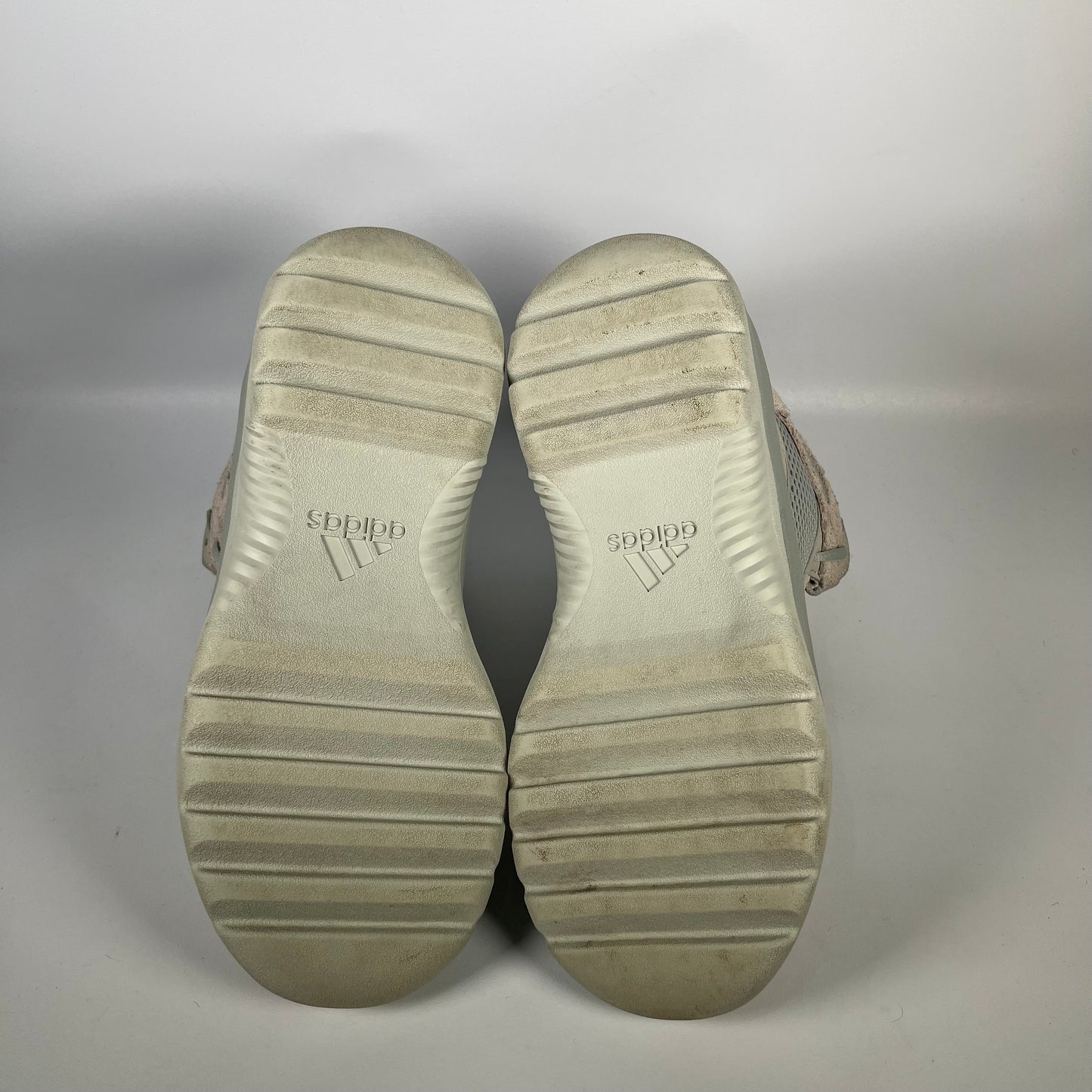 Yeezy Desert Boot Salt (2019) Size 9.5 USED s18755