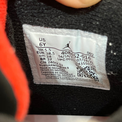 Jordan 4 Red Thunder (2021) Size 6Y USED s18955