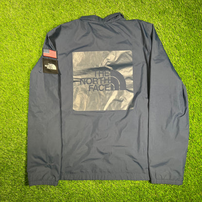 North Face Navy USA Coach Jacket Size Large USED v17972