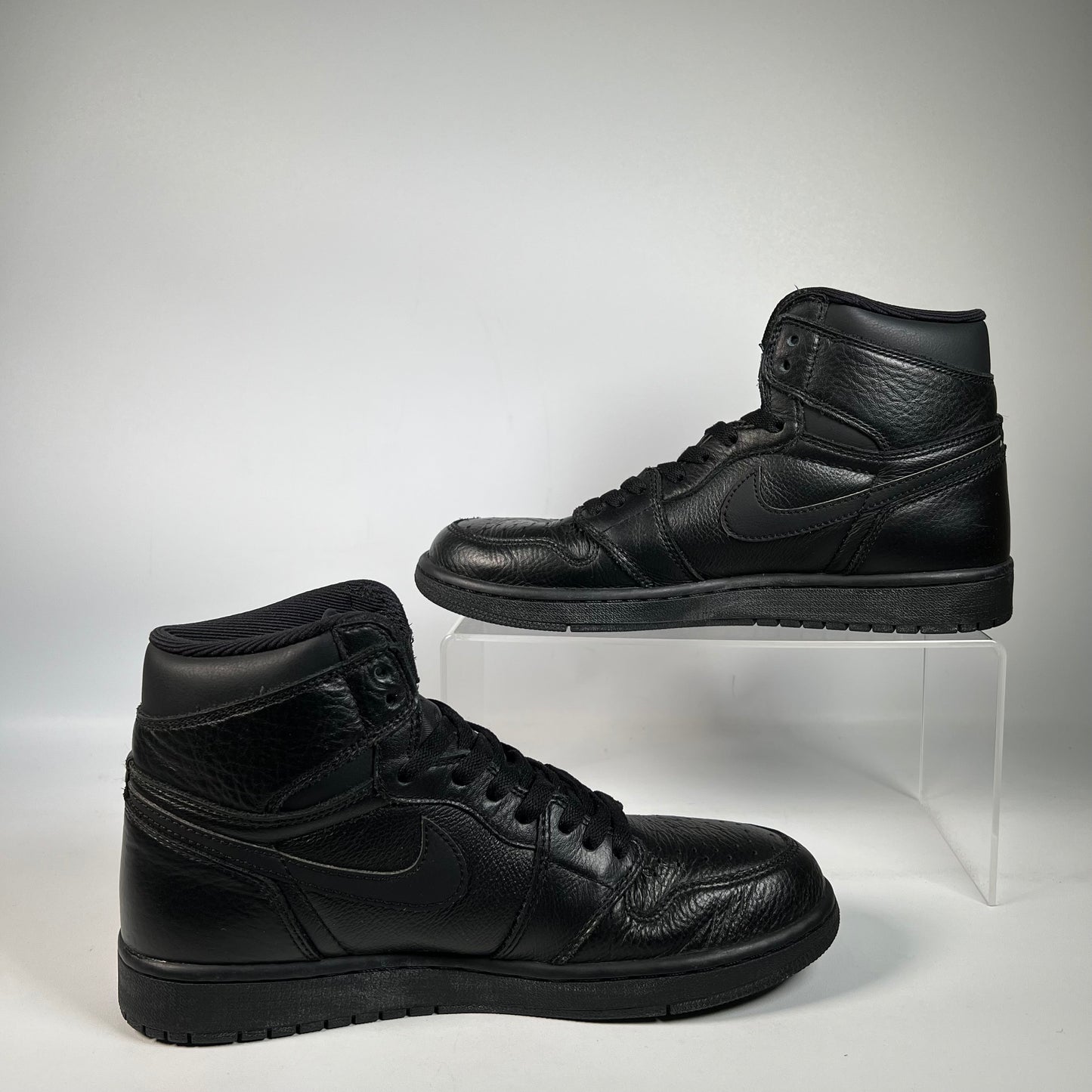Jordan 1 High Black (2017) Size 9 USED s22512