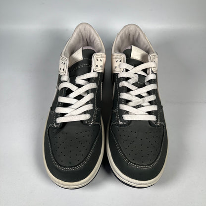 Nike SB Dunk Low Sole Collector Yankees (2005) (16 of 226) Size 8 USED s478
