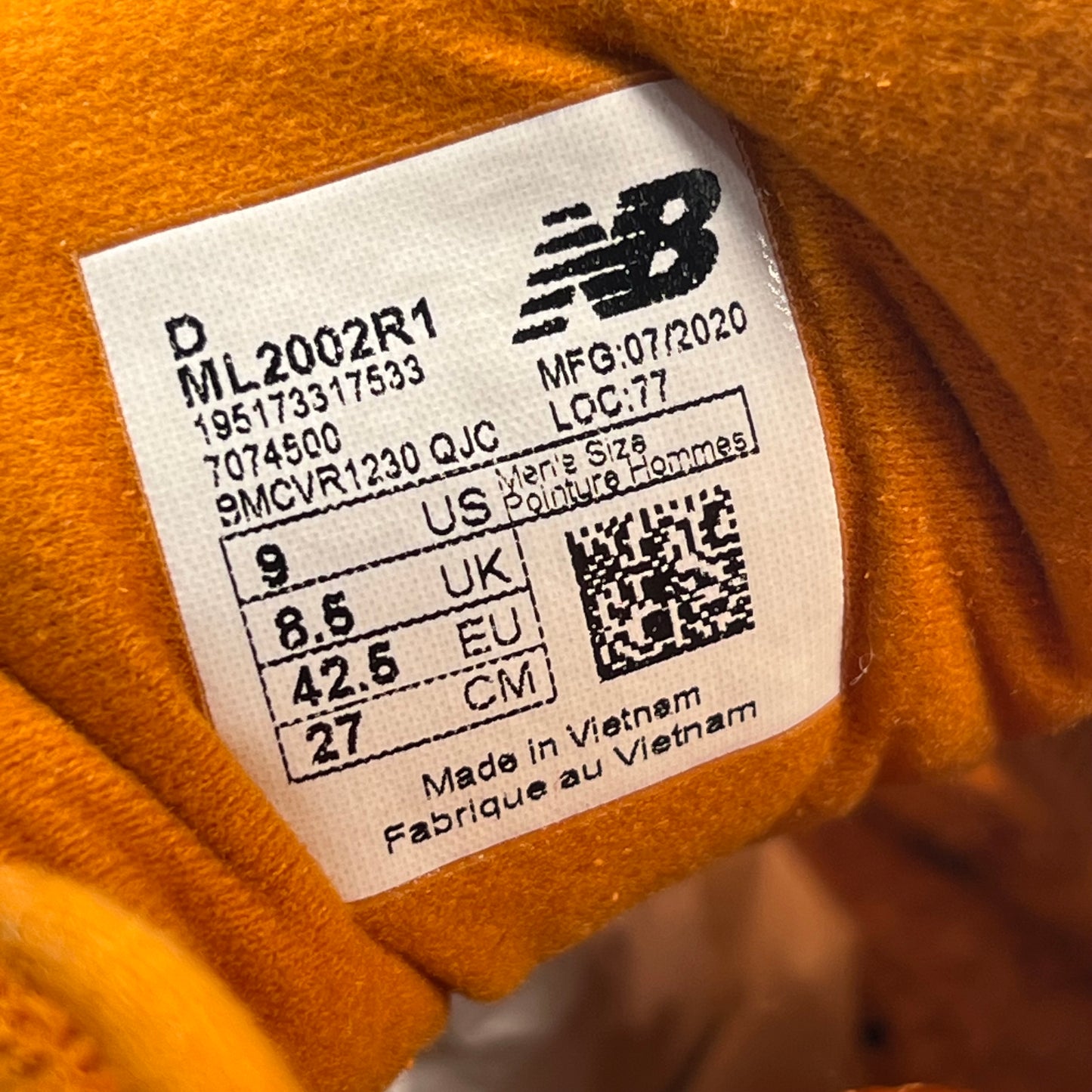 New Balance 2002r Salehe Bembury Peace Be The Journey Size 9 NEW s15696