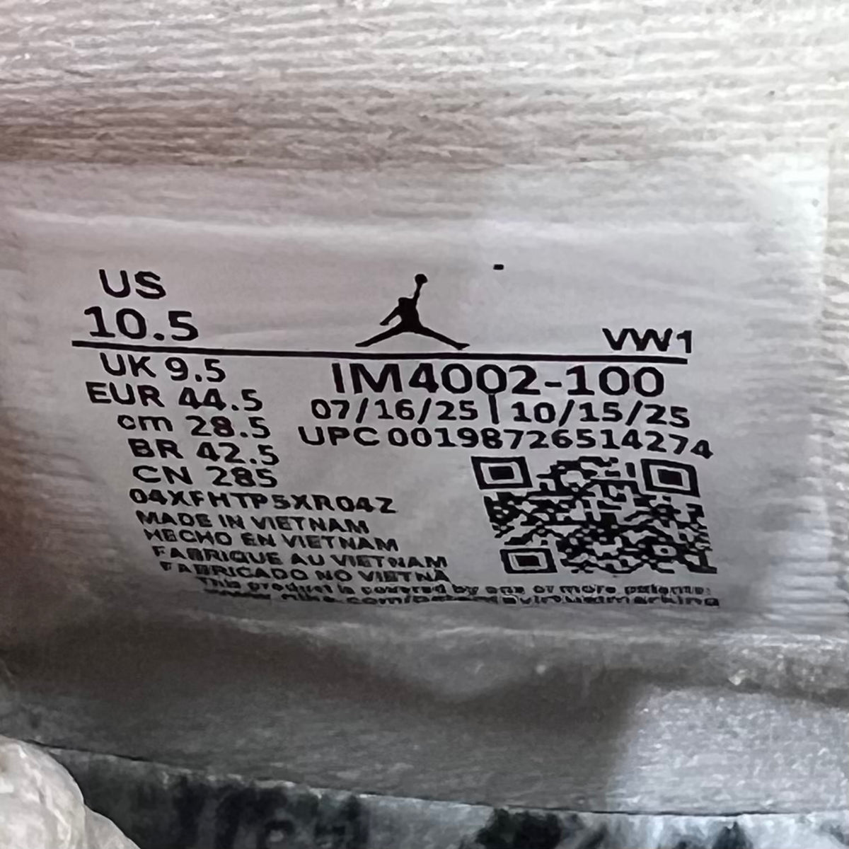 Jordan 4 Flight Club (2026) Size 10.5 USED s23507