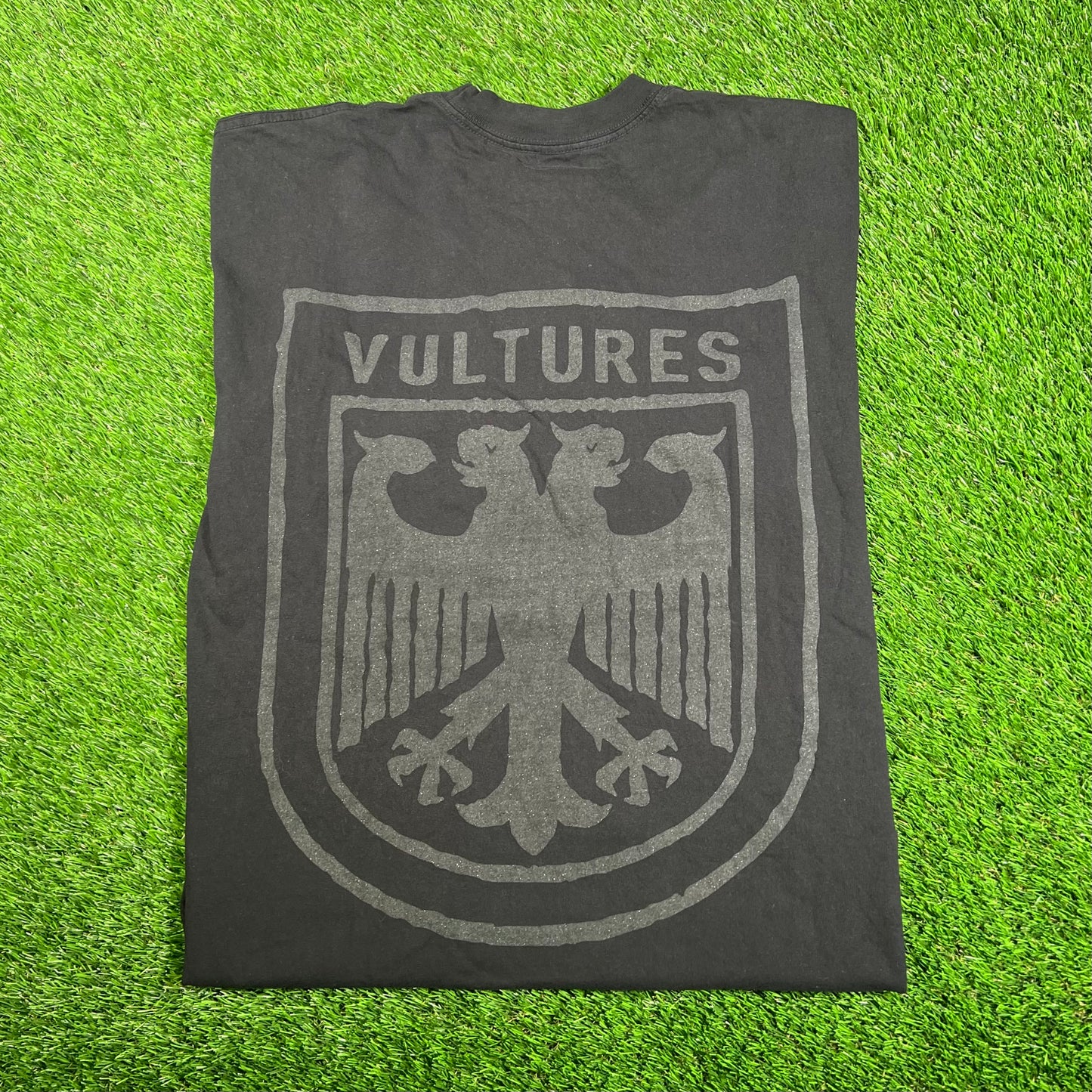 Kanye West Vultures 3M Crest Concert Black Tee Size XL USED x16122