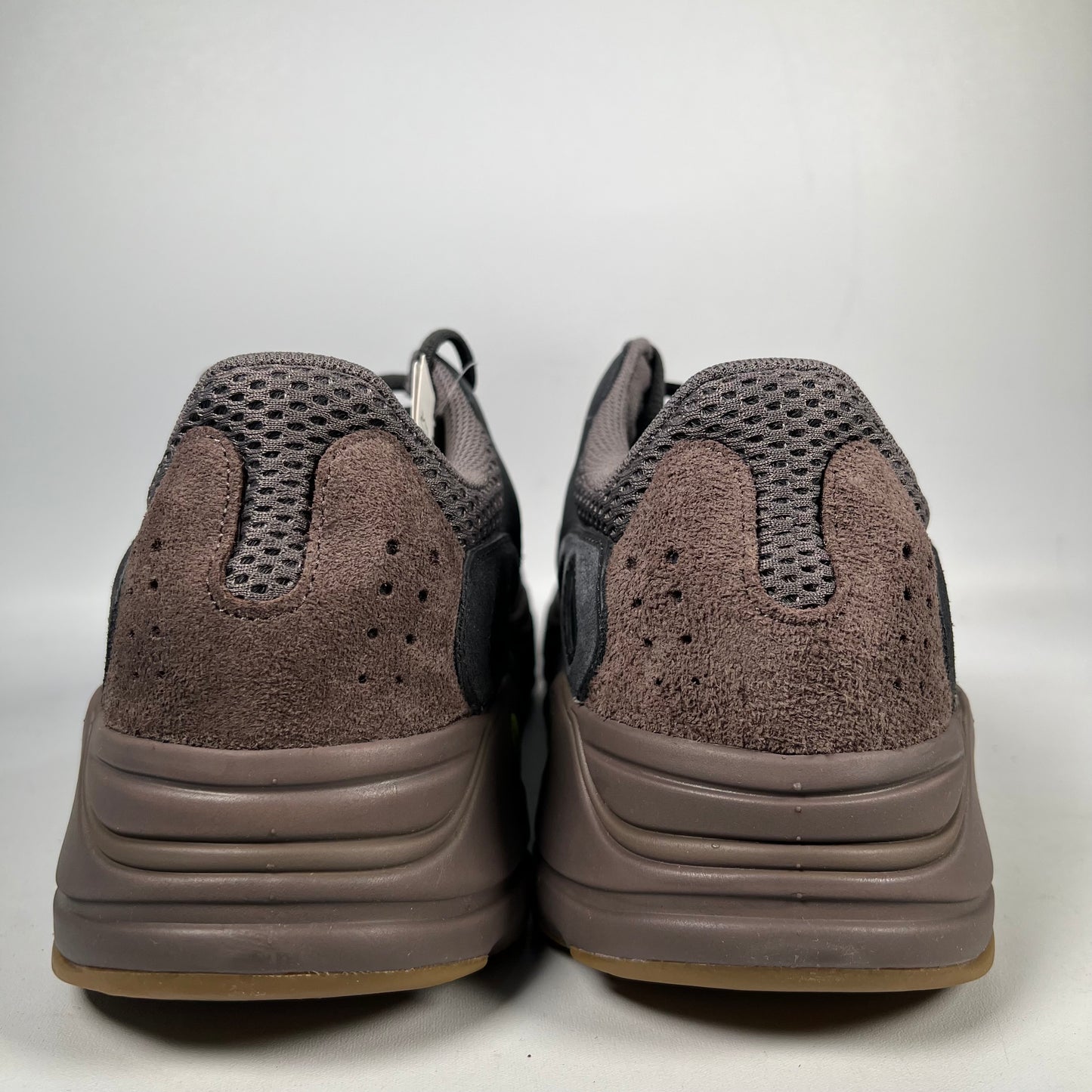 Yeezy 700 Mauve (2018) Size 12 NEW s20953